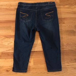 Seven7 Stretch Capri